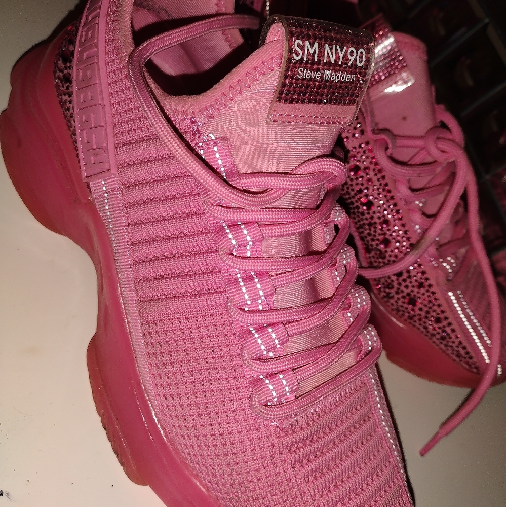 Hot pink STEVE MADDEN SIZE 8